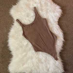 Taupe ribbed body suit